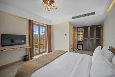 Zeyt Inn Hotel