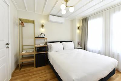 Agras Hotel