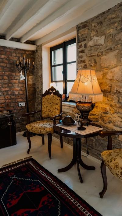 1870 Tas Konak Otel Sanat Sokagi