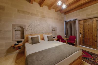 Concept Cave Suites