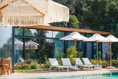 Birdcage 33 Hotel