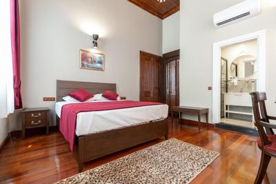 Giges King Boutique Hotel