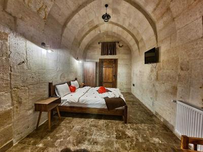 Lavinia Cappadocia Cave