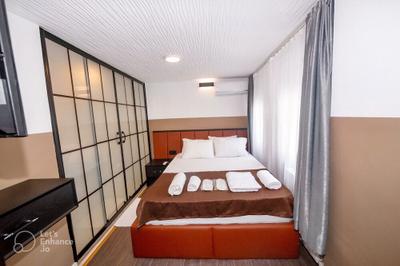 Miss Suite