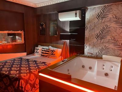 Royal Suit Hotel