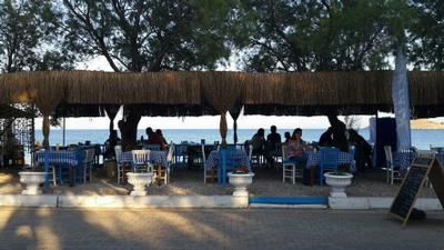 Kiyi Suites & Restaurant
