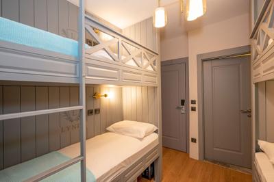 Lynda Hotel