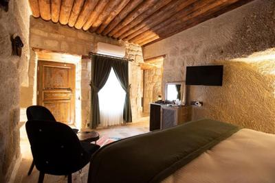 Medusa Cave Hotel