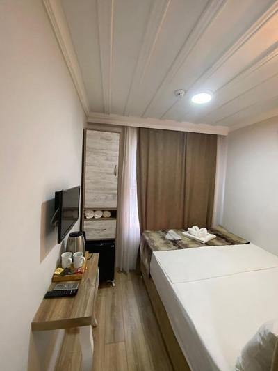 New Cherry Hotel