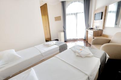 Kaju Beach Hotel