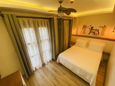 In Ephesus Hotel And Art Galery