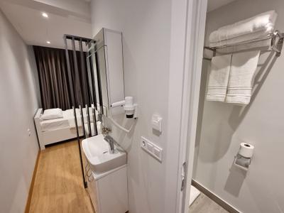 10M2 Hotel
