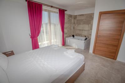 Nisa Villa