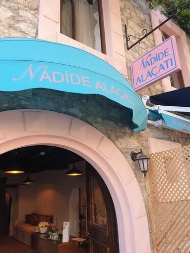 Nadide Duru Alacati