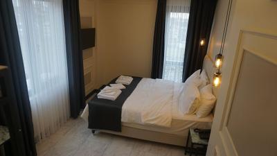 Mana Airport Hotel