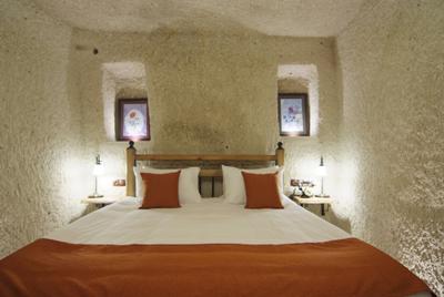 Peruna Cave Hotel