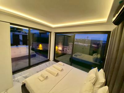 Costa Linn Premium