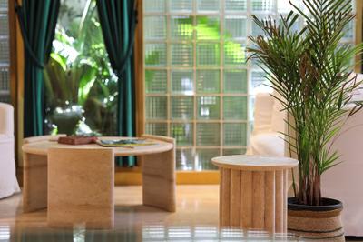 The Xon Hotel