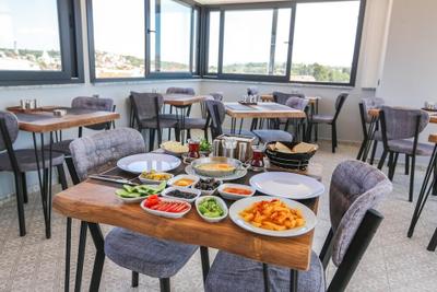 Dali Boutique Hotel