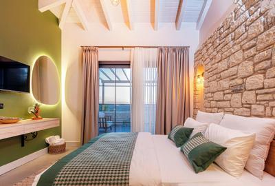 Lavie Otel Çesme