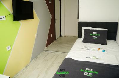 Blaundus Otel