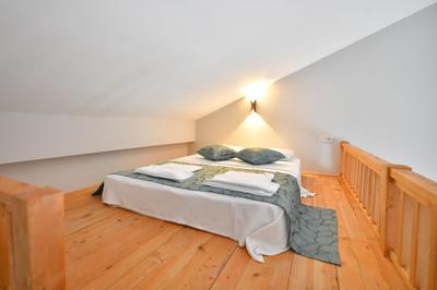 Red Moon Suites