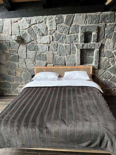 Ayder Vanak Stone Suites