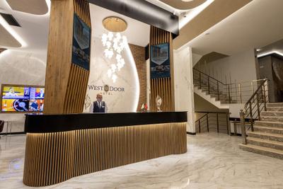 Westdoor Hotel