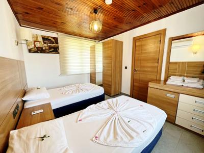 Akin Apart And Hotel
