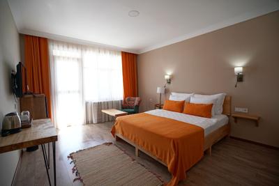 Vinum Otel & Tennis Courts By Edrine Vine