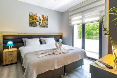 Zal Suite