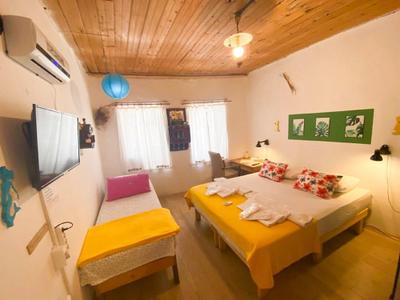 Mell10 House