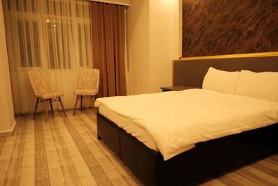 Azra Family Hotel