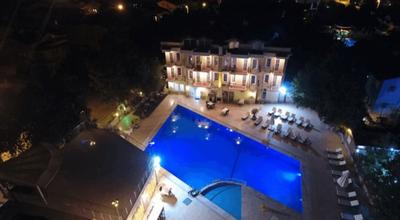 Grand Cnr Hotels
