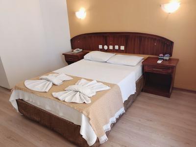Grand Cnr Hotels