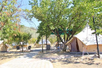 Fark Edenler Camping & Caravan & Bungalows