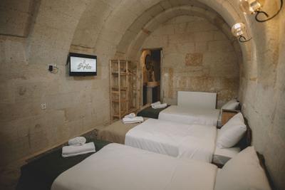 Daphne Cave Hotel