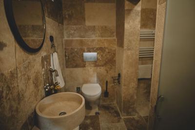 Daphne Cave Hotel