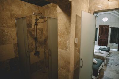 Daphne Cave Hotel