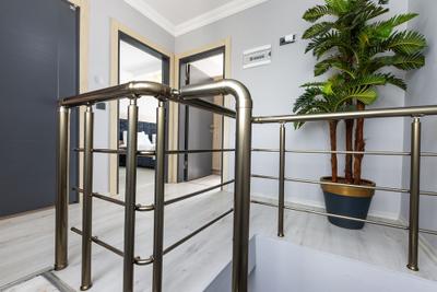 Life Pool Suite Hotel