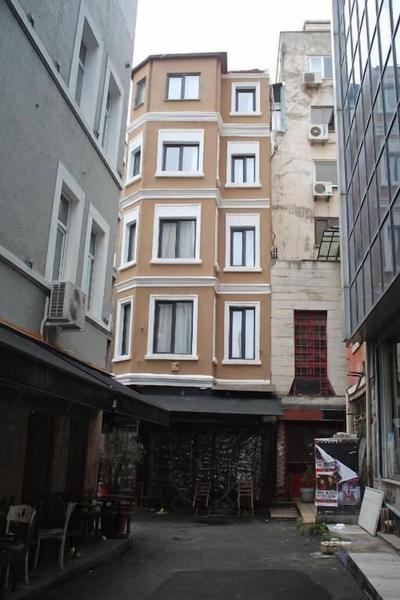 Ambar Hotel