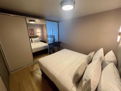 Weingart W-Suites Hotel