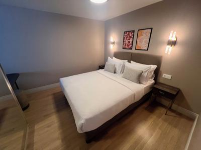 Weingart W-Suites Hotel