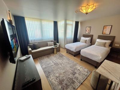 Weingart W-Suites Hotel