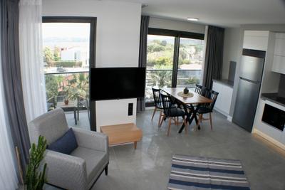Krem Marin Suits Otel