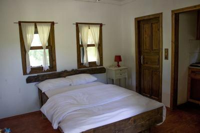 Vira Garden House