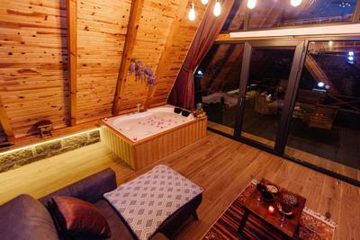 Zaba Suit Bungalov