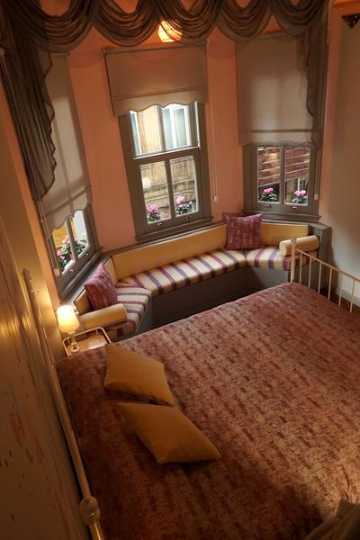 Tilas House No8