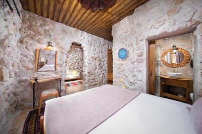 Cavusin Stone House