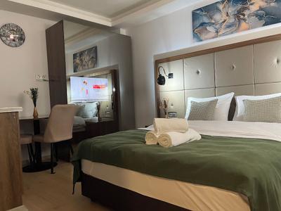Elegance Suites